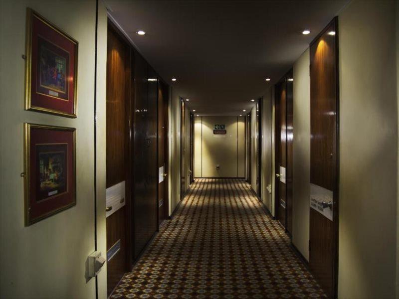 The Devonshire Hotel Йоханнесбург Экстерьер фото